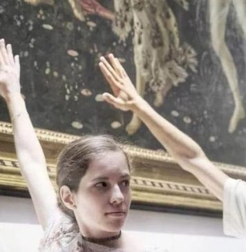 Triestine Climate Activist Glues Hand to Botticelli Masterpiece