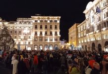 Hundreds in Piazza Unità to Protest Against Cable Car in Trieste