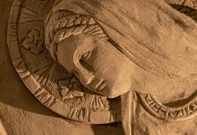 FVG: Lignano Sabbiadoro Hosts 12 Sand Sculptures This Christmas