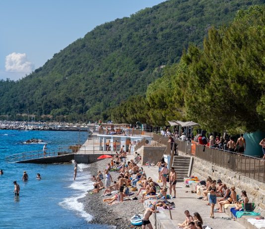 Trieste Teen Lifeguard Honored for Daring Rescue of Drowning Tourist