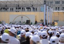 The Weight of the Keys: Mourning, Power, and the Making of a Pope