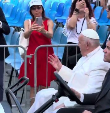 Pope Francis Visits Trieste, Emphasizing Unity and Peace