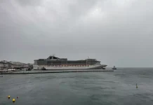 High Winds in Trieste Force Cruise Ship to Stay Moored Amid Safety Concerns