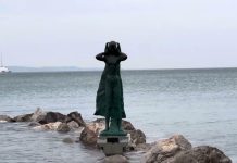 The Beloved ‘Mula of Trieste’ Returns to Barcola’s Waterfront