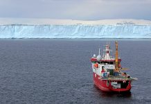 Italian Icebreaker Laura Bassi Resumes Antarctic Mission After Engine Repairs