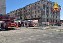 Fire Breaks Out in Abandoned Warehouse in Trieste’s Old Port