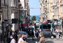 Suspicious Backpacks Spark Bomb Scare in Downtown Trieste