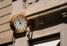 Stolen Luxury Watches Returned in Milan With Note Claiming “They’re Fake”