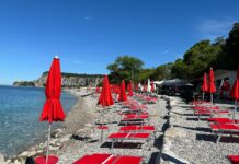 In Baia di Sistiana, Ferragosto Arrives With Music, Magic and Midnight Parties