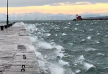 Fierce Bora Winds Lash Trieste, With Gusts Expected to Hit 100 km/h