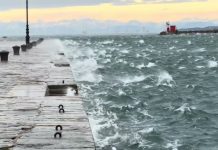 Fierce Bora Winds Lash Trieste, With Gusts Expected to Hit 120 km/h