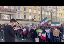 Iranian Protesters in Trieste Rally for Freedom, Fear for Families Back Home