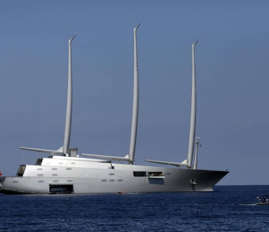 Man Claiming to Be ‘Secret Agent’ Intercepted Near Sanctioned Yacht