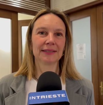 Trieste Showcases Ceremonial Police Unit as Symbol of Civic Tradition