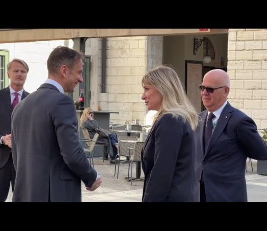 Trieste Celebrates 174 Years of State Police with Ceremony at Teatro Verdi