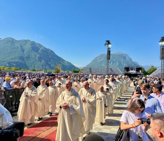 Gemona Marks Earthquake Anniversary With Solemn Mass and a Message of Renewal
