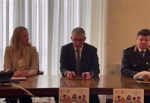 A Theater Stage in Trieste Becomes an Unlikely Classroom for Scam Prevention