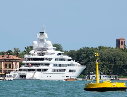 Trieste Temporarily Relocates Ferry Terminal During U.S. Ambassador’s Visit